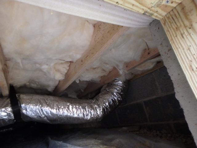 Crawl Space With Poor Liner