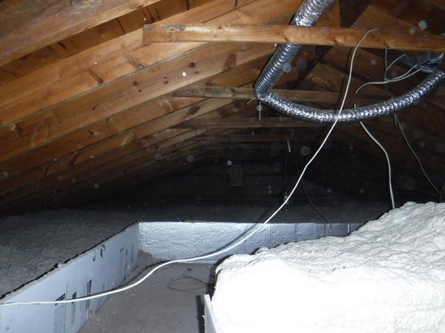 Insulation Dam Around Ducts